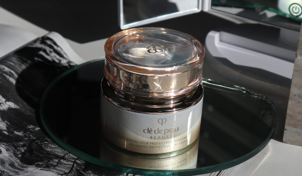 Visual graphic for Clé de Peau Beauté Advanced Protective Day Cream Review.