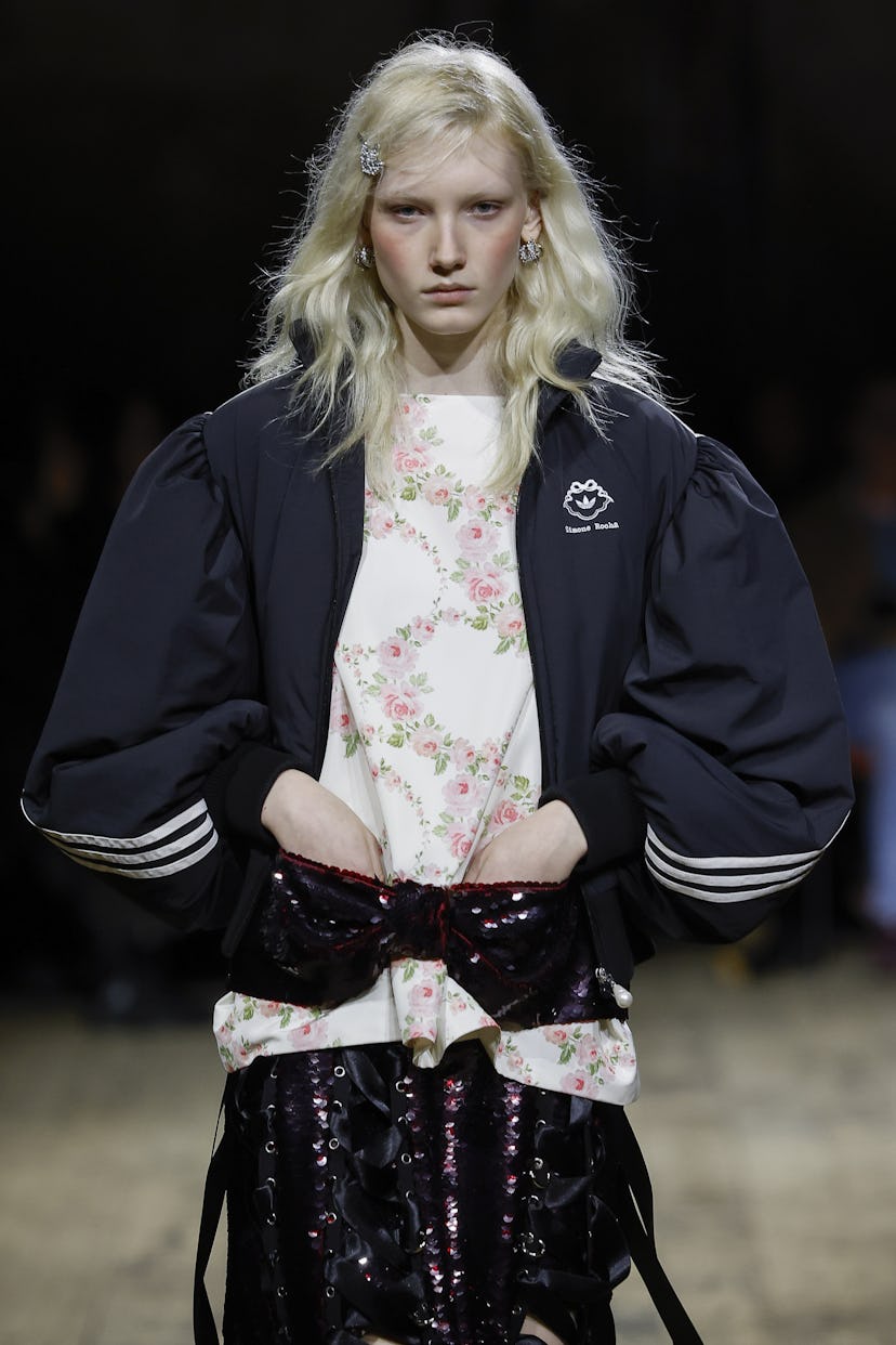 Makeup detail from the Simone Rocha Fall/Winter 2026 runway show featuring soft, diffused pink blush.