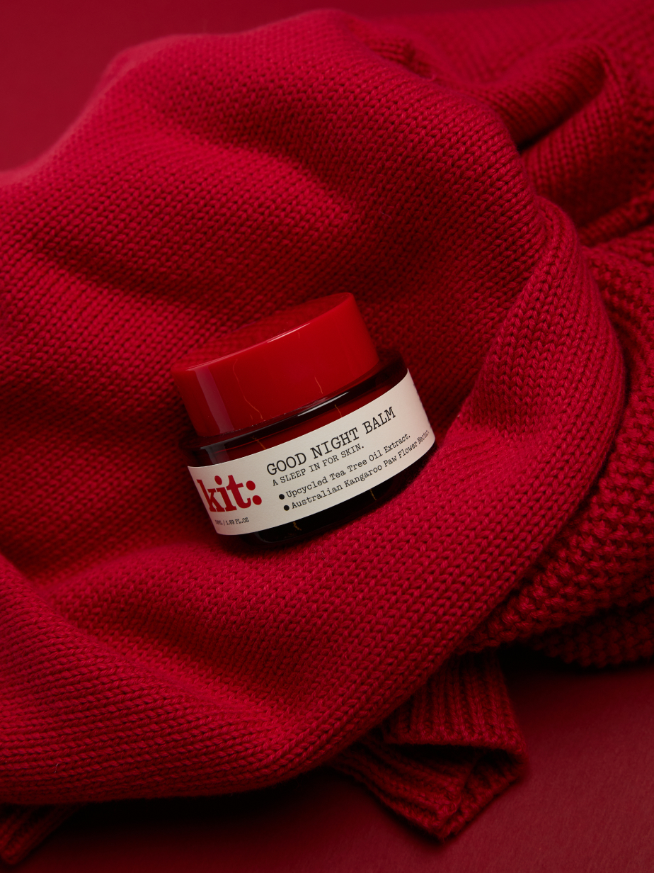 kit: Good Night Balm creamy texture and packaging.